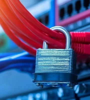 Оккупанты в Крыму начали регулярно отключать интернет