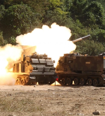 Украинские спецназовцы скорректировали огонь HIMARS по вражеской САУ (ВИДЕО)