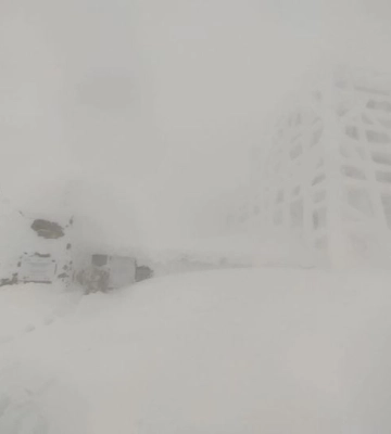 Видимість майже нульова: у Карпатах температура впала до -18 °C