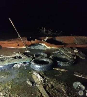 Чоловік, який кинув вибухівку у човен з рибалками, чекатиме суду за ґратами