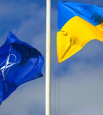 Столтенберг: в умовах війни повноправне членство України в НАТО неможливе