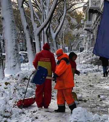 Негода в Одесі: майже три десятки містян звернулись до лікарень з травмами та переохолодженням