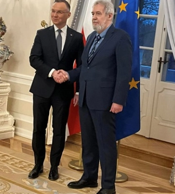 Президент Польши передал верительные грамоты новому послу в Украине Президент Польши передал верительные грамоты новому послу в Украине
