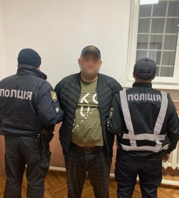 Поліція Закарпаття затримала одного з учасників бійки у Підвиноградові, який смертельно травмував чоловіка