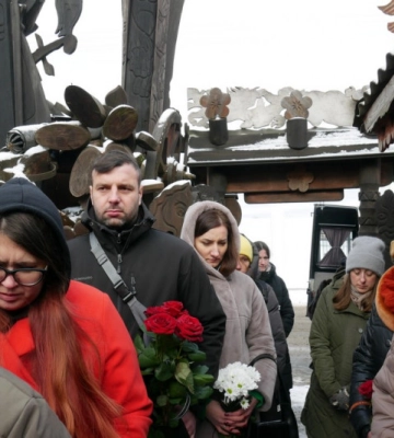 На Волині поховали відомого скульптора Олега Дубинчука