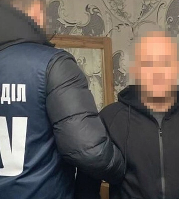 Осужденные из Винницкой колонии обзванивали клиентов банка и похищали их деньги – СБУ