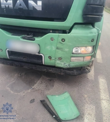 Заїхав у фуру та втік з місця ДТП: у Чернівцях спіймали п‘яного водія без документів