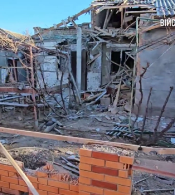 Показали наслідки нічного обстрілу Херсона