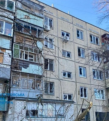 В результате вражеского обстрела Никополя есть погибшие и пострадавшие: прокуратура начала расследование