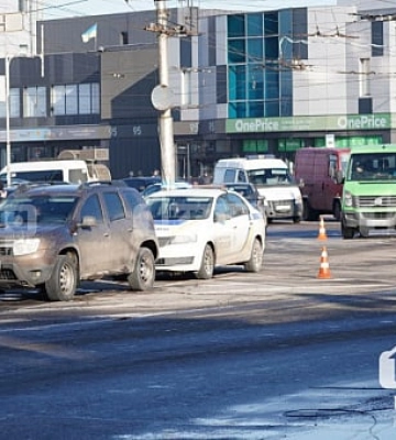 В Кривом Роге на 95 квартале из-за ДТП затруднено движение