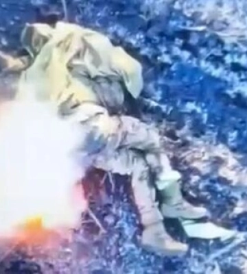 У загарбника димить зад після після атаки українського безпілотника. ВIДЕО