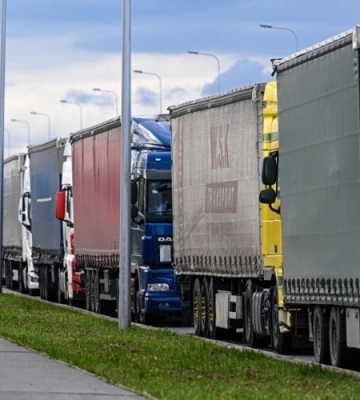 Словацькі автоперевізники погрожують заблокувати головний КПП на кордоні з Україною