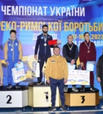 Троє закарпатських борців повернулися додому з медалями Чемпіонату України