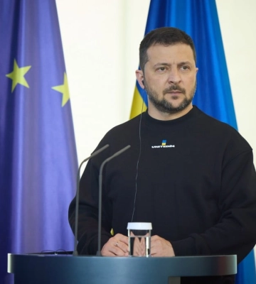 Зеленський привітав Байдена з днем народження, запропонував йому визначитись з перемогою