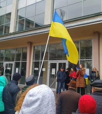 Під Львівською політехнікою прихильники Фаріон провели мітинг на її підтримку 
