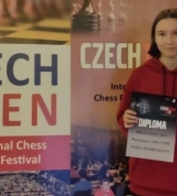 Херсонка Поліна Михайлець посіла І місце на шаховому фестивалі у Чехії