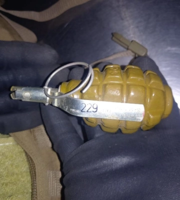 У Дніпрі на залізничному вокзалі затримали чоловіка з гранатами та патронами