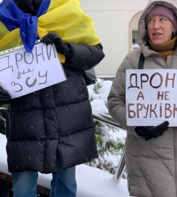 Активісти «вибили» в мера Луцька Поліщука виділити 500 мільйонів на армію 