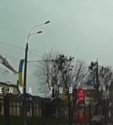 В Харькове ураган снес крышу дома