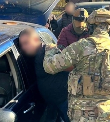 АК-12, РПГ, гранати та набої: затримали торговця зброєю з Луцька 