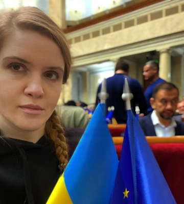 Скандал набирає нових обертів: Безугла заявила, що Залужний замовляє статті в The Economist