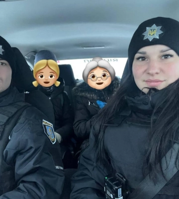 Через хуртовину жінки з дітьми не могли дістатися додому та в садочок - допомогли поліцейські