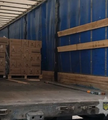 Россияне вчера атаковали грузовик с гуманитаркой на Запорожье: погибла женщина, есть раненые