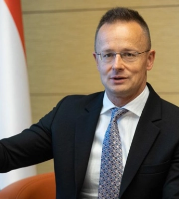 Сійярто: Угорщина ніколи не надаватиме Україні військову допомогу