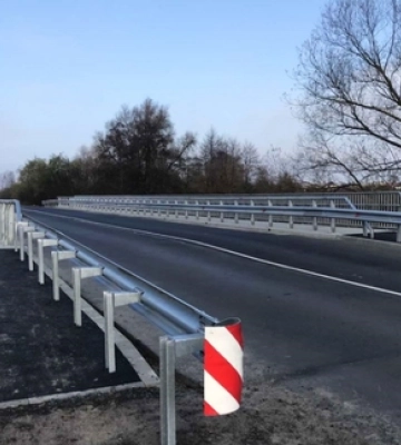 На Волині відремонтували 54-метровий міст через річку Вижівка На Волині відремонтували 54-метровий міст через річку Вижівка