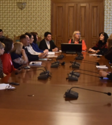 У Львівській облраді пройшов круглий стіл «AUTUMN IN LVIV – WOMEN PEACE SECURITY 2023»