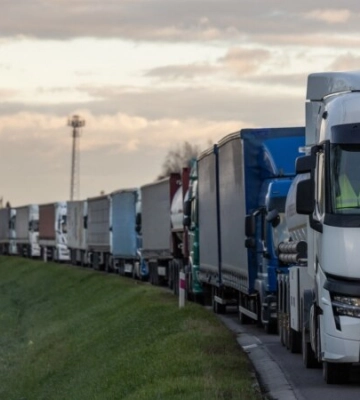 Словацькі перевізники з 1 грудня заблокують пункт пропуску на кордоні з Україною