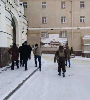 СБУ проводить обшук в Почаївській лаврі на Тернопільщині