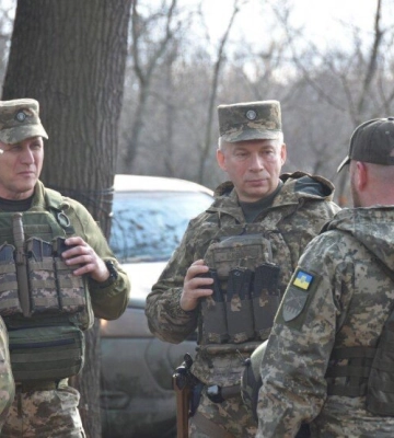 На Купянском направлении и возле Бахмута продолжаются тяжелые бои - Сырский