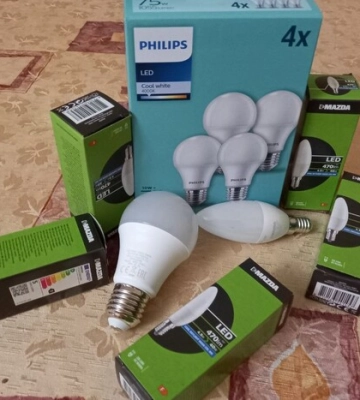 Пенсіонери у селах зможуть додатково обміняти LED-ламп у відділеннях “Укрпошти”