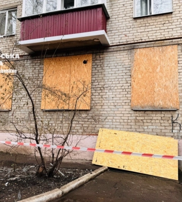 Коммунальные службы Покровска устраняют последствия ночного обстрела города