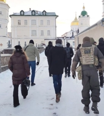 СБУ проводить обшуки у Почаївській лаврі УПЦ «МП» 