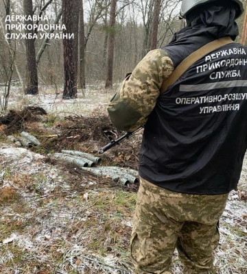 Снаряды к САУ и танкам: на Харьковщине обнаружили схрон с российскими боеприпасами 