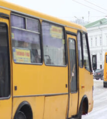 У Полтаві відновлять графік курсування автобусів на трьох маршрутах