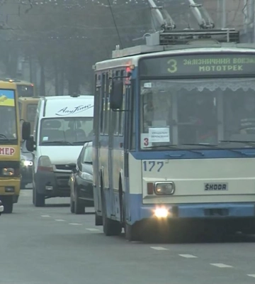 У Рівному вводиться обмеження на кількість пасажирів-пільговиків на чотирьох автобусних маршрутах