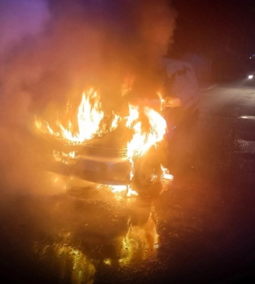На Львівщині трапилась масштабна пожежа: горіли авто та мотоцикли