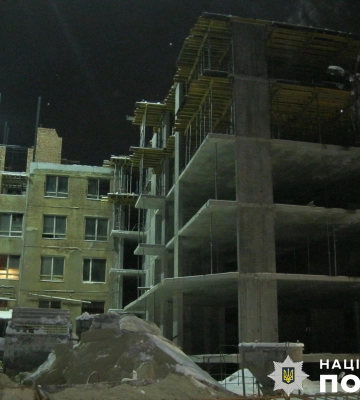 Впав у шахту ліфта. У Львові на будівництві загинув робітник