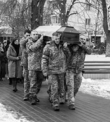 У Луцьку провели в останню дорогу Захисника Анатолія Малесика
