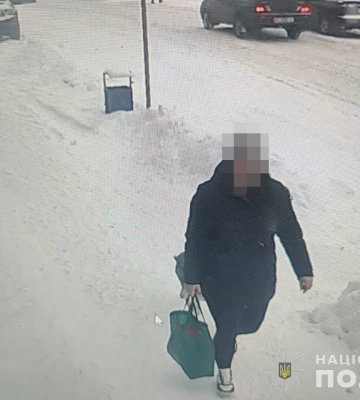 У Маневичах 21-річна лучанка вкрала з чужого будинку коштовностей на 130 тисяч