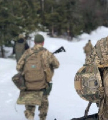 Голова ОТГ на Київщині постане перед судом через придбання неякісної військової форми для ДФТГ
