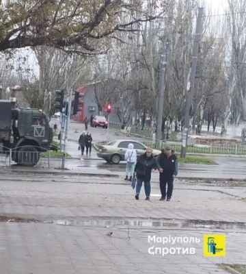 У Маріуполі помічено незвичну колону росіян