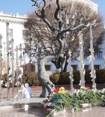 У Вінниці у День гідності та свободи вшанували пам&#039;ять Небесної сотні