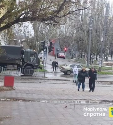В Маріуполі помітили колону, серед якої авто військової поліції РФ