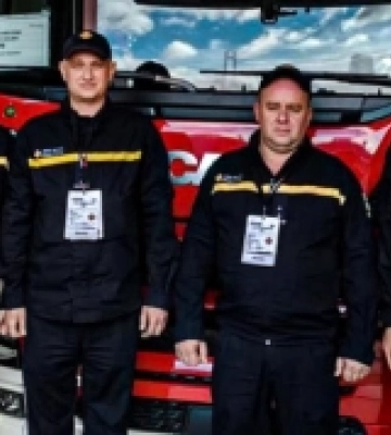 Луцькі рятувальники у Німеччині вчилися працювати на автодрабині