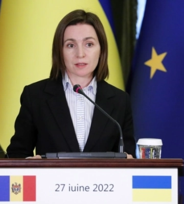 Президентка Молдови у Києві вшанувала пам’ять загиблих під час Революції Гідності