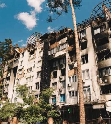 Завищені ціни та секретність: журналісти Bihus встановили, хто відбудовує ЖК Ірпеня